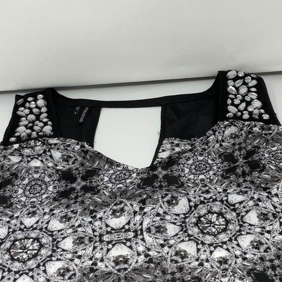Maurice’s womens plu size bejeweled sleeveless blouse, size 1X - Picture 5 of 7